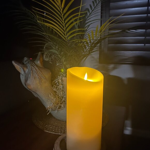 9" Luminara Flameless Flickering Candle & Hobby Lobby Shabby Chic Candle Plate - Picture 2 of 6